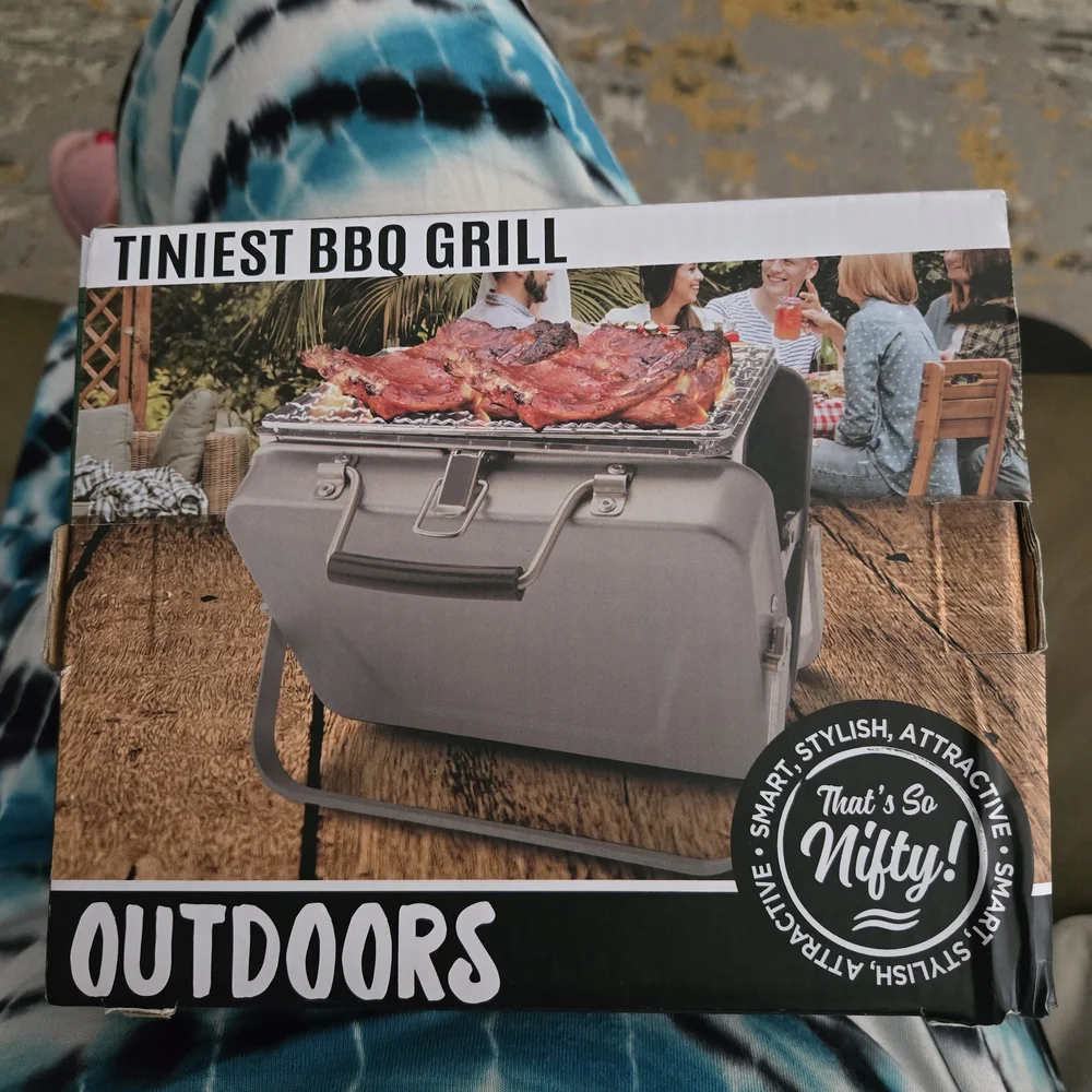 NIB MINI BBQ GRILL - Picture 1 of 4
